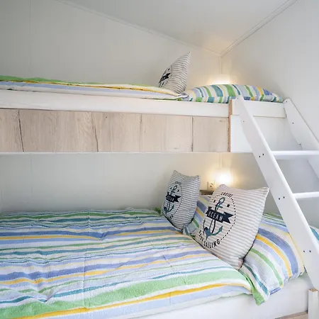 Casa Del Sol - Sauna Kostenlos - 1 Kleiner Hund Willkommen - Umzaeunter Garten Nyaraló