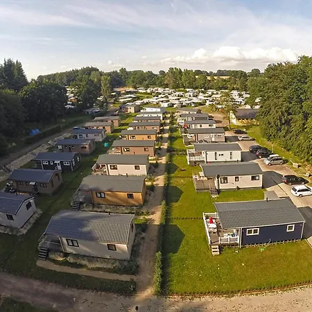 Casa Del Sol - Sauna Kostenlos - 1 Kleiner Hund Willkommen - Umzaeunter Garten בית נופש שרבאוץ