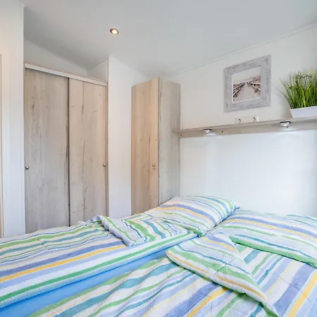 Casa Del Sol - Sauna Kostenlos - 1 Kleiner Hund Willkommen - Umzaeunter Garten *